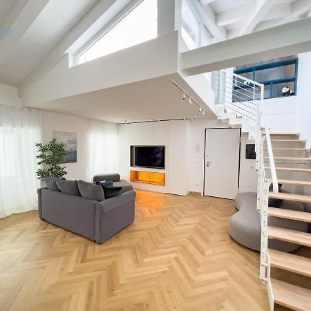Tarabochia 8 Tirabora Short Rent Lägenhet Trieste Exteriör bild